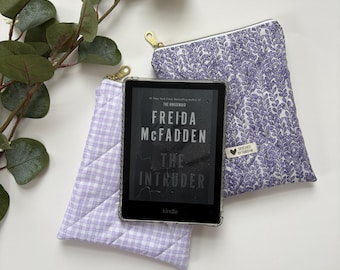 Quilted Kindle Sleeve: Purple E-reader Zipper Pouch Case - Book Lover Gift