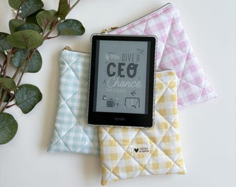 Quilted Kindle Sleeve: Gingham E-reader Zipper Pouch Case - Book Lover Gift