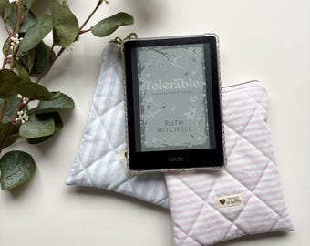 Pochette matelassée pour Kindle : étui à fermeture éclair pour liseuse - Cadeau pour les amoureux des livres
