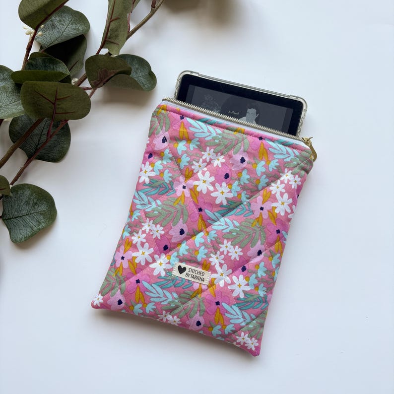CUSTOM ORDER - Quilted Kobo Libra Colour Sleeve Zipper E-reader Pouch Case Flowers - 5