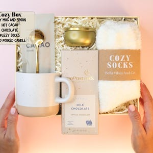 Cozy Style Gifts Box custom care package for woman Personalized Gift Basket Cozy Gift Box