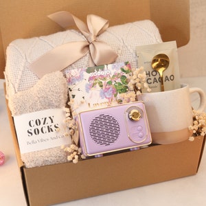 The Ultimate Gift Box with Blanket, Succulent Self Care Gift Basket for Women, Hygge Gift Box, Care Package for Friend, Mom, Daughter