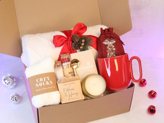 Christmas Hygge Gift Box For Her, Self Care Gift Set, Holiday Gift Box For Friend, Cozy Gift Box, Cozy Care Package, Gift Box For Women