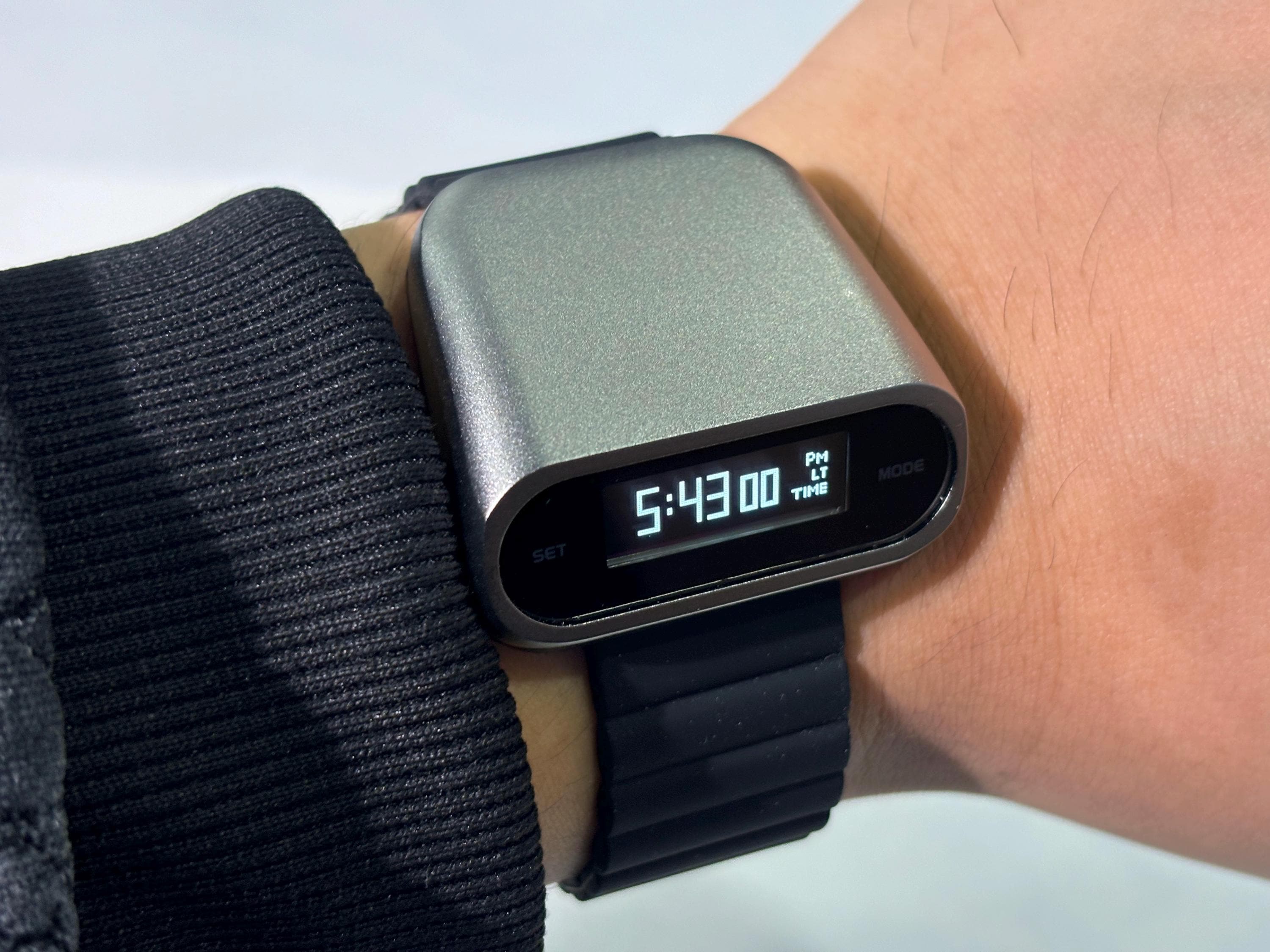 Tikker Uhr Lebenszeit Uhr Tikker Lebenszeit Raoul U Braun Swiss Made