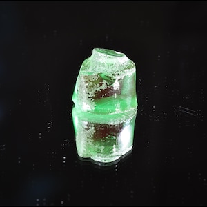 Polishing Czochralski - Space Laser Christmas Garnet ,CTH:YAG Lab Fluorescent Crystal For Collect 3.69g-10.2*11.5*12.6MM