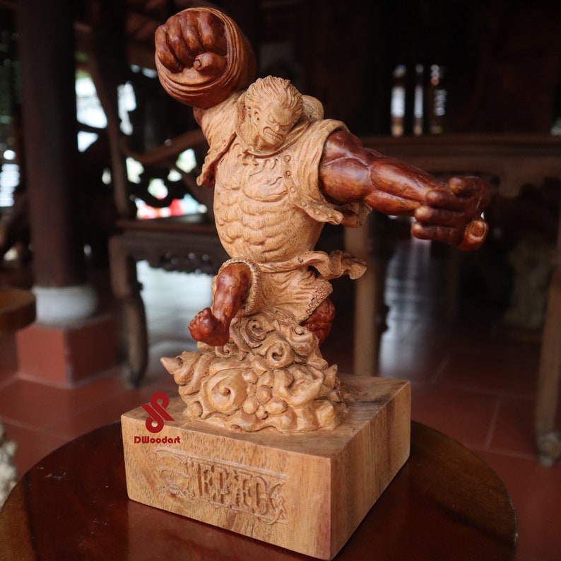 LUFFY with video One Piece wooden statue image 1