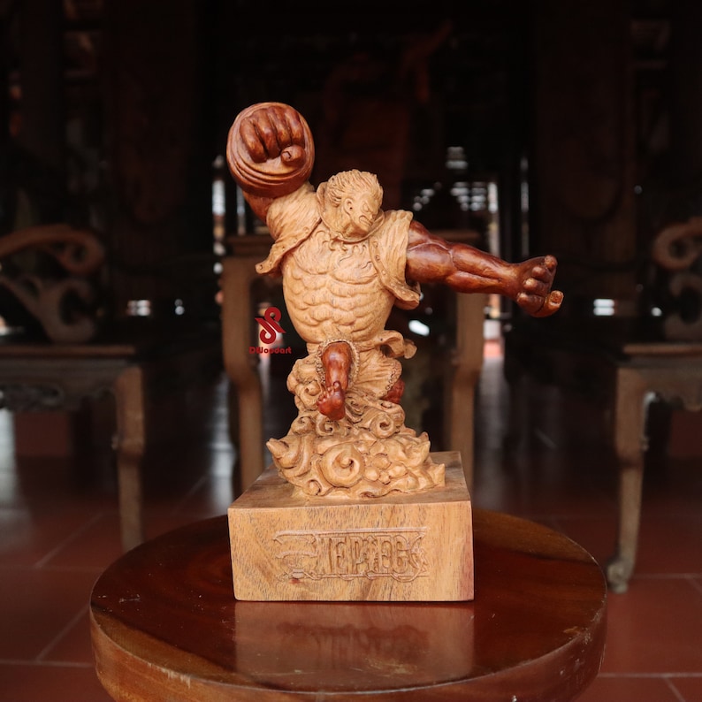 LUFFY with video One Piece wooden statue image 2