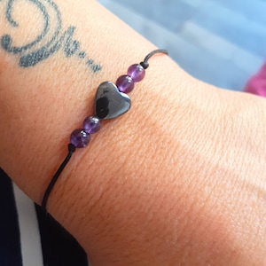 Bracelet en améthyste. Bracelet curatif en cristal coeur hématite. carte personnalisable et motivante