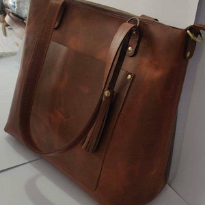 Damen Leder Tragetasche, personalisierte Leder Handtasche, Monogramm Leder Tragetasche mit Reißverschluss-Option, Leder-Jubiläumsgeschenke für Frauen