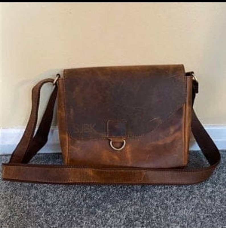 Vintage läderväska, handväska med handtag, axelväska, messengerväska, crossbodyväska damväska i läder, tre storlekar bild 1