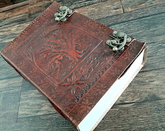 Diario de cuero con diseño de árbol celta hecho a mano: cuaderno de bocetos vintage con relieve