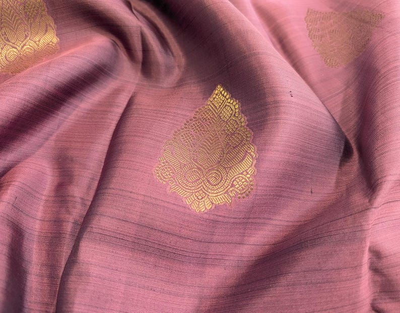Close up of boota of kanjivaram silk with 2 gram gold zari detail