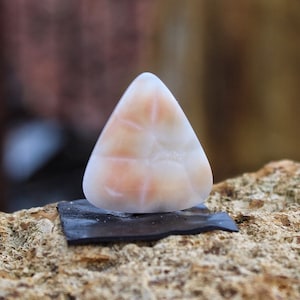 Thomsonite cabochon