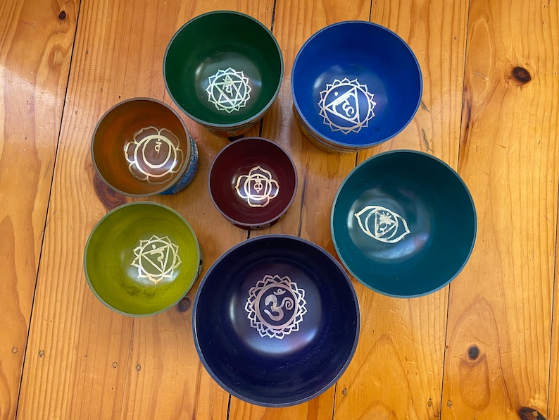 seven chakra singing bowl set-set of 7 singing bowl -Chakra Healing singing bowl set from Nepal-Best for Healing and balancing chakra