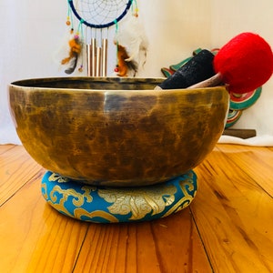 9 inches Diameter sound immersion singing bowl  Master Healing handmade singing bowl from Nepal- Best for 5 element cleansing- Best for yoga