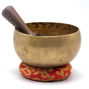 Handmade Singing Bowl: 6-inch Sound Healing Bowl from Nepal