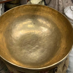 Extra Large Master Healing Handmade singing bowl-Big Size Standing singing bowl-yoga bowl-sound Bath and meditation