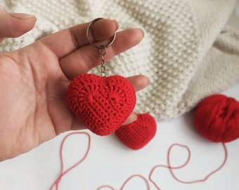 Crochet Heart Keychain Pattern - Amigurumi Valentine Gift (PDF Digital Download)