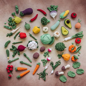 ALL VEGETABLES crochet patterns PDF - Farmer's Market - Play food amigurumi toy. Crochet food digital pattern. Crochet vegetables market bag image 2