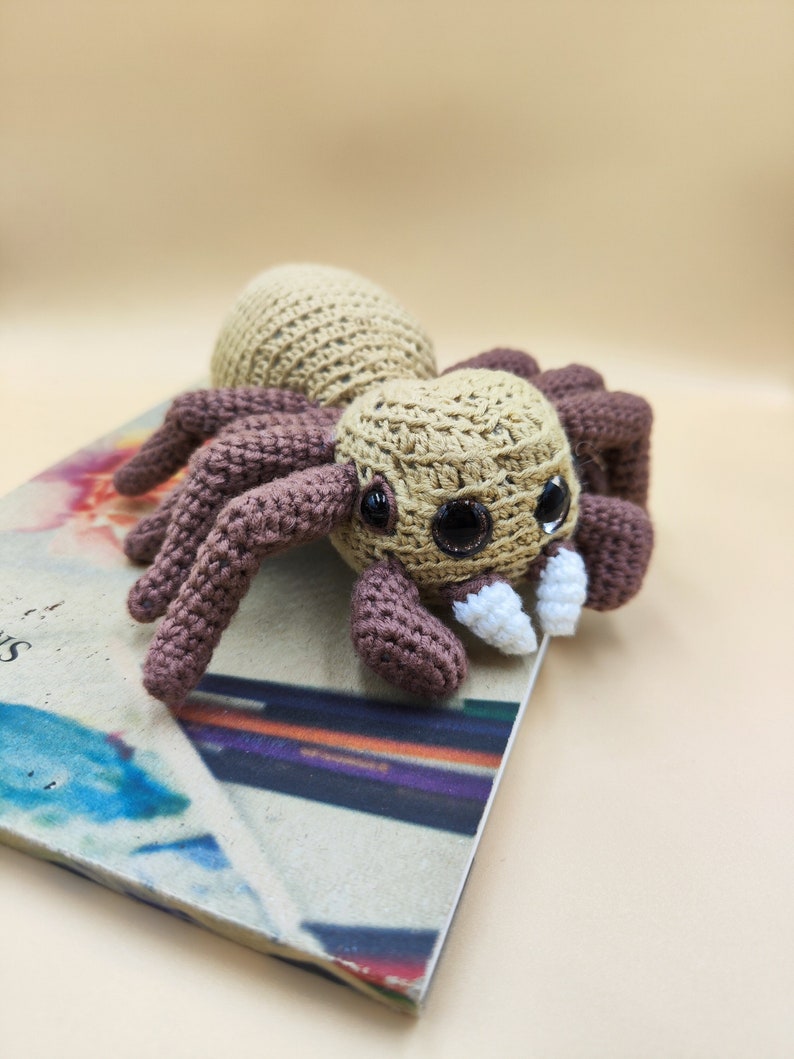 SPIDER Pattern PDF - Gothic Crochet Jumping Spider Halloween Amigurumi Hanging Spider Amigurumi Pattern Halloween Decor Crochet Spider