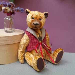 Handmade Vintage Style Teddy Bear: Collectible Plush Artist Bear