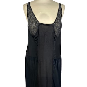Combinación Vintage para Mujer en Color Negro con Copas de Encaje Femenino - Talla M/L