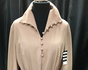 Schickes Beiges Damen Vintage Kleid | 70er Jahre Hemdkleid | Bürokleidung für Damen | Grösse L