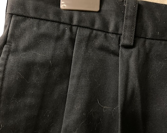 Zeitloser Stil | Herren Basic High Waisted Black Cotton Shorts von Brook Brothers | Größe W 34