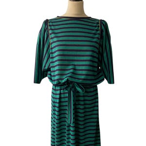 Women&#39;s Vintage 70&#39;s Raglan-sleeved Summer Dress | Blue and green striped  Day Dress | Size M