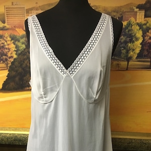 Vintage 70&#39;s White slip | Lace Trimmed Ladies Full Slip | Women&#39;s Lingerie | Size L