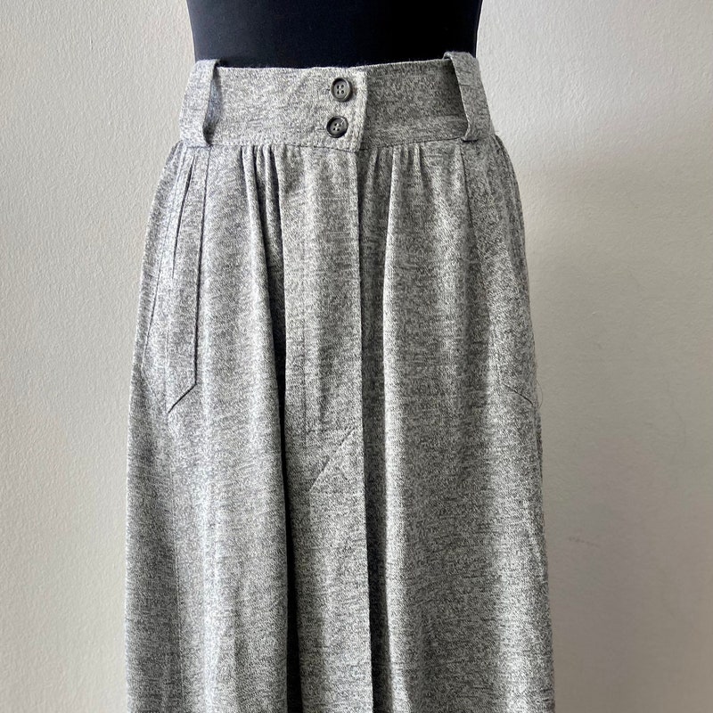 Pleated Gray Speckled Abstract Skirt main image 0