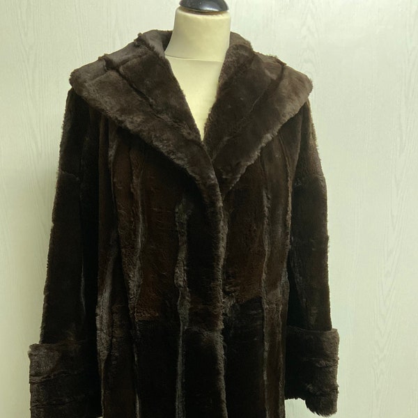 Sheared mink coat | real fur coat, by Chapal | brown coat with turned up cuffs and a large collar | Size S/M