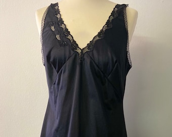 70's Vintage dames zwarte slip met vrouwelijke kanten rand | Maat L