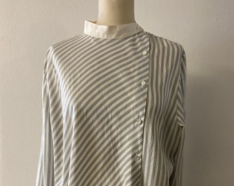 Chemise rayée vintage en soie pour femme en gris perle et crème | Taille M