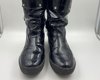 Authentische Damen BURBERRY Schwarze Lackleder Wedge Toggle Snow Boots - EU 41