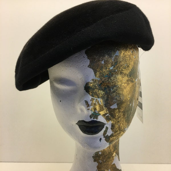 Women's 60's Vintage hat | ladies pancake hat | ladies fancy beret | black felted wool hat