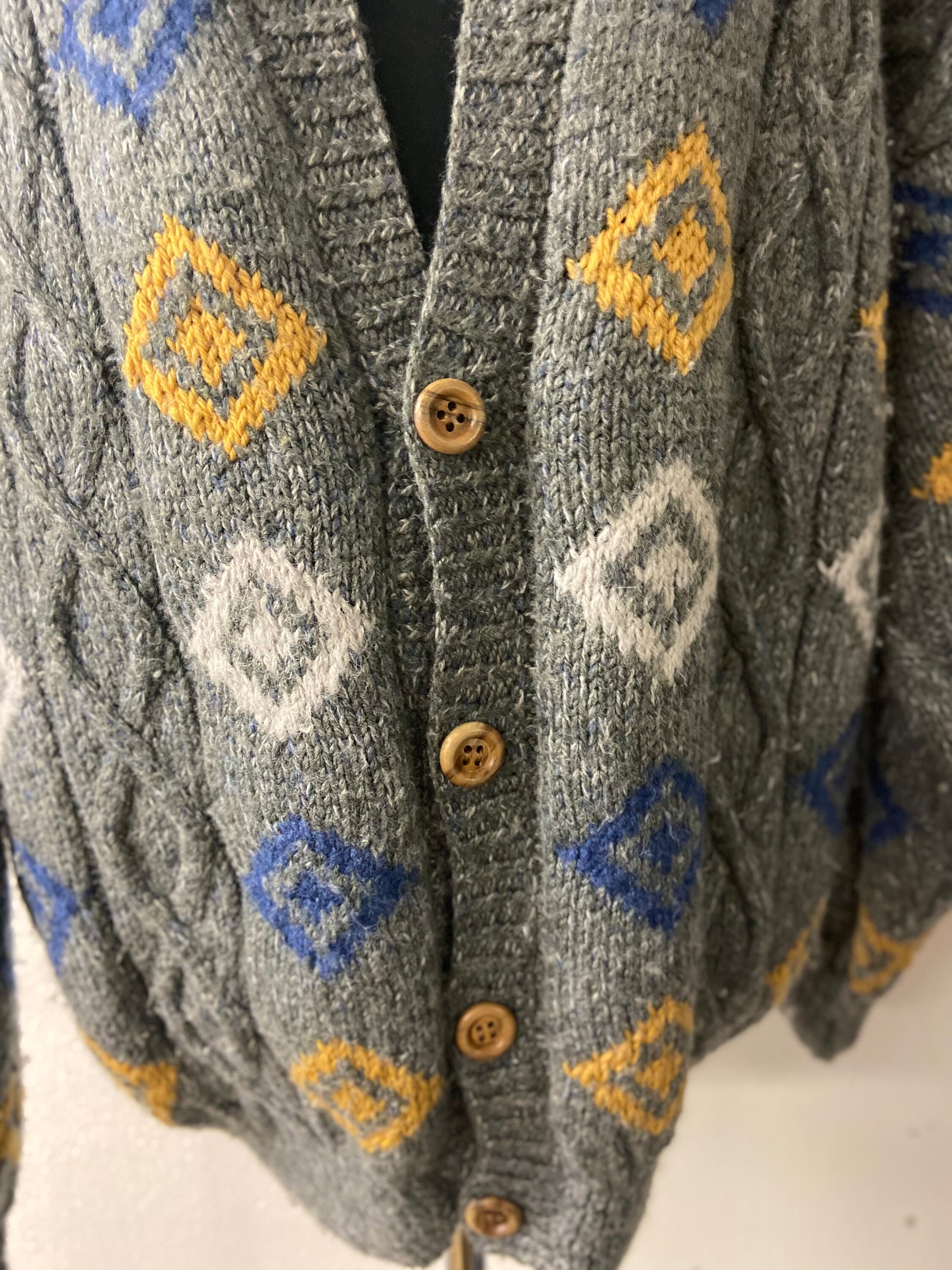 Men's 80's Vintage Hand Knit Wool Cardigan | Size L/XL Sweater