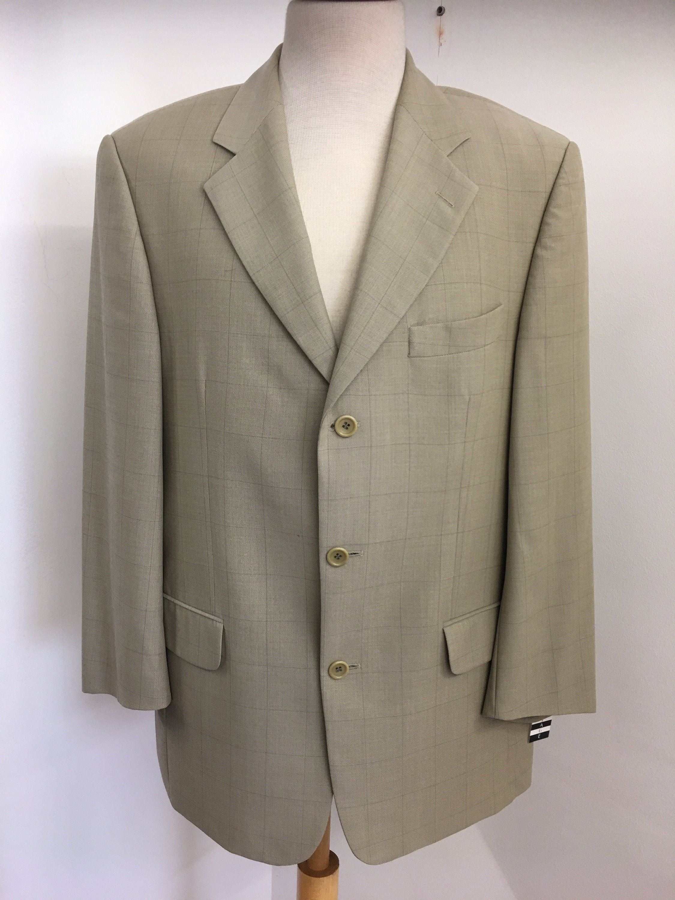 Mens Summer blazer| Men's 80's Vintage Blazer | Beige HUED Light Wool | Warm Weather Blazer | Sports Jacket by Mura | Size 52/54