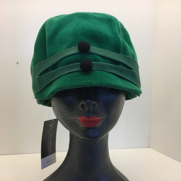 Women's 70's Vintage green velvet hat | Vintage mod 70's hat | mod hat | 70's riding cap/helmet styled women's cap