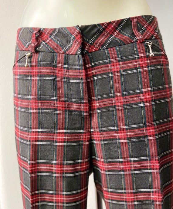 Red plaid store cropped pants