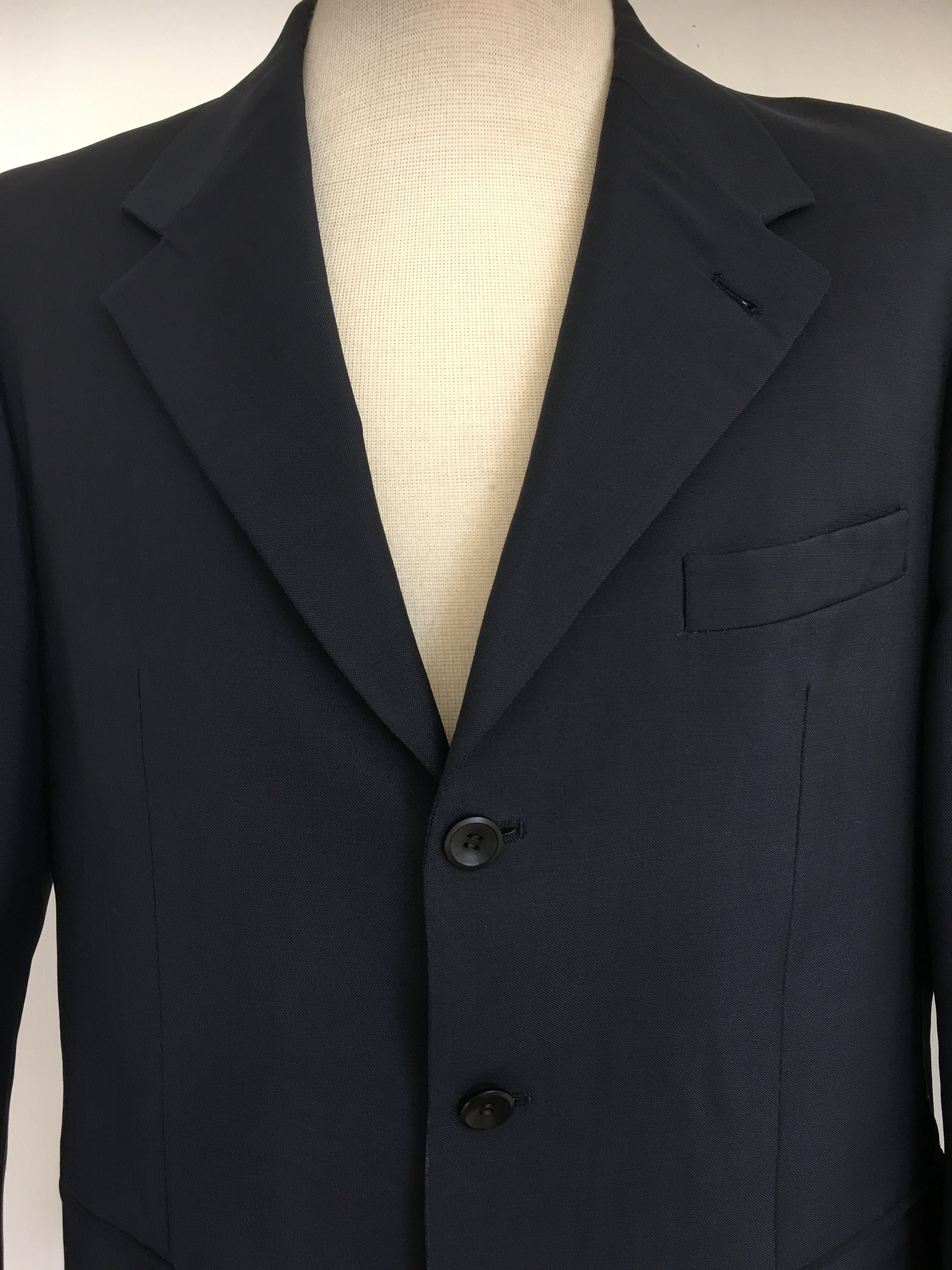 Timeless Style Mens Navy Blazer Classic Tailored Jacket Size 50 52
