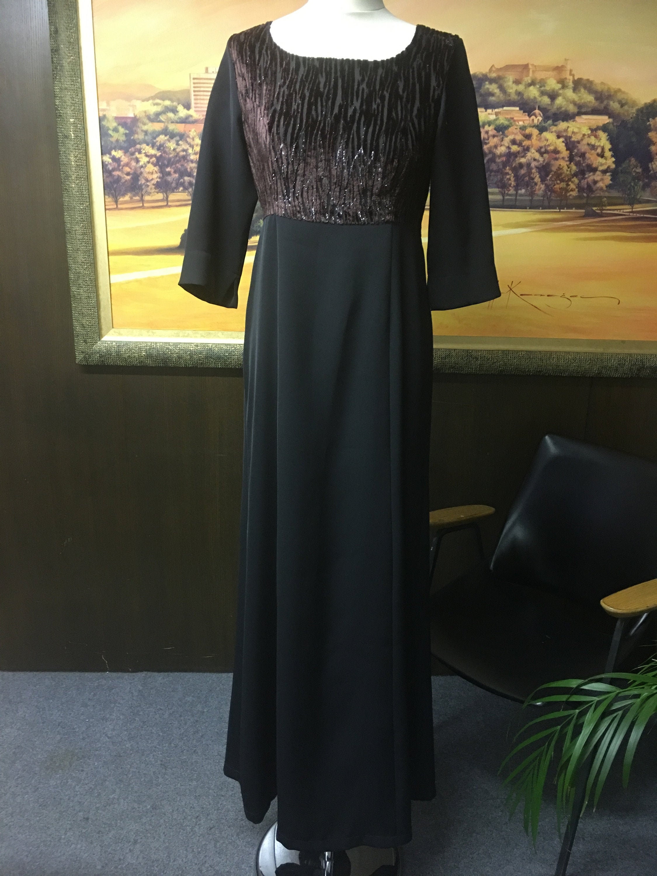 Vintage 70s Black Maxi Evening Dress with Brown Velvet Bodice Size 36/38