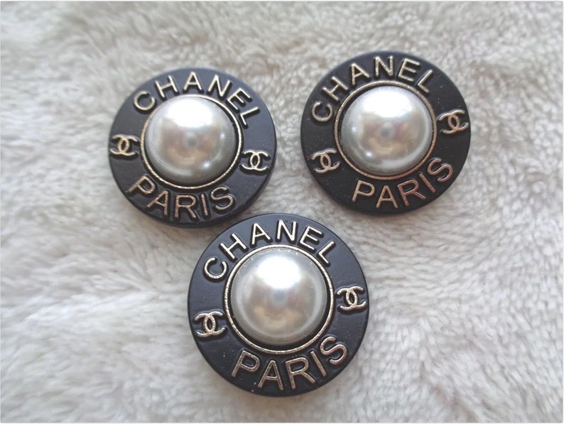 Button Suit Diy Inspired Designer Brand Luxury Camellia No 5 Quilted Double C G Coco Luxe Logo Cd Cloth Gg Lv Tb D B F V H Patch Buttons Craft Supplies Tools Fontane Physio De