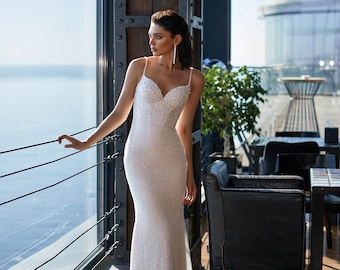 Elegant sparkling lace sleeveless wedding dress made to order, beaded sheath bridal gown with sweetheart neckline