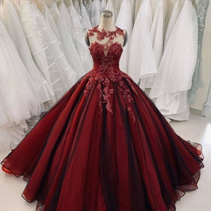 Unique red vintage princess wedding dress made to order, gorgeous red bridal ball gown with beautiful beading and floral appliques