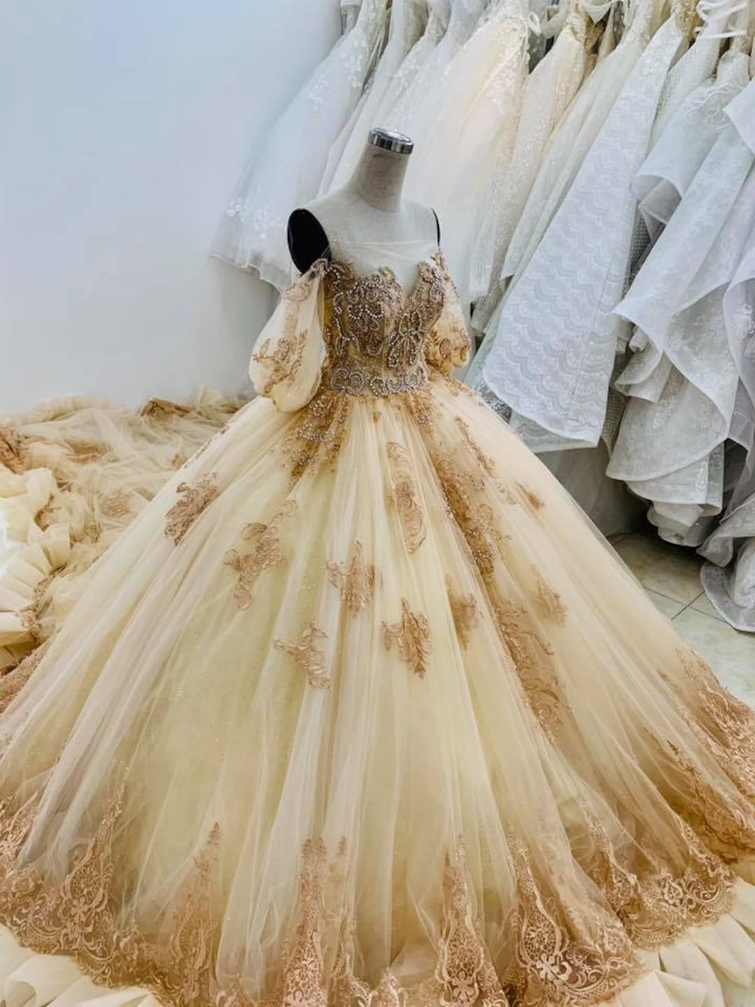 Chic / Beautiful Yellow Short Beading Sequins Birthday Flower Girl Dresses  2023 Ball Gown Scoop Neck Puffy Short Sleeve Flower Girl Dresses