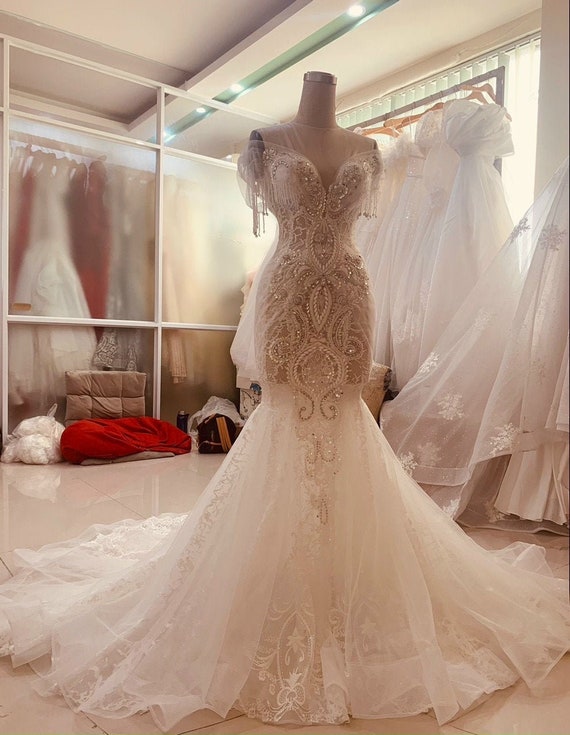 trumpet wedding dress