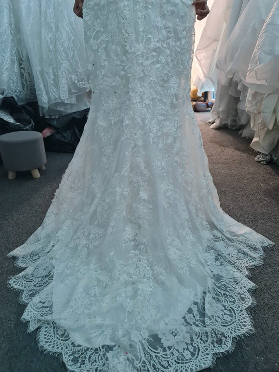 Mermaid wedding dress shop for sale