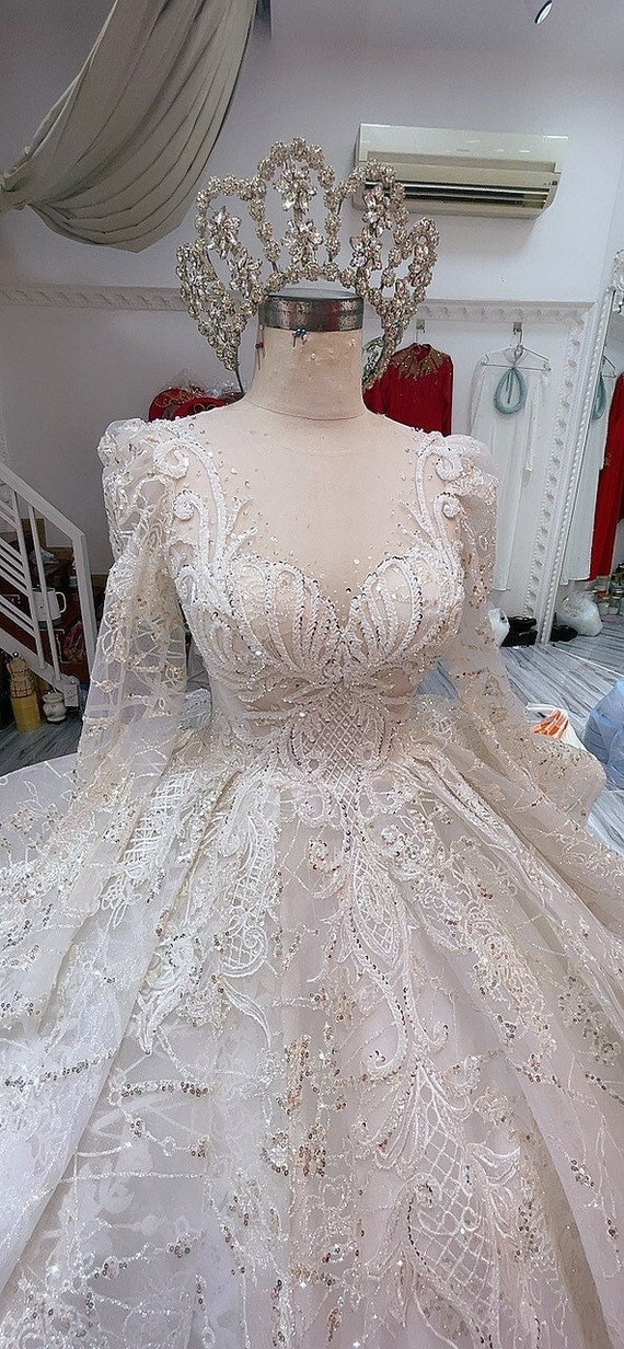 Gorgeous white hotsell wedding dresses