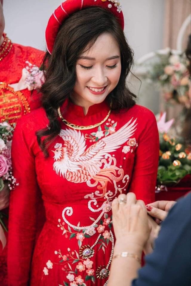 Red Ao Dai Vietnamese Traditional Wedding Dress With Gold Embroidery and  Red or Gold Pants G52 